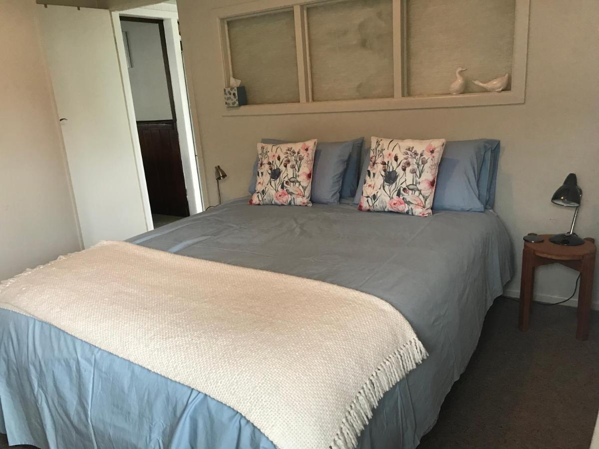 טאירואה Serendipity Wharf Cottage מראה חיצוני תמונה